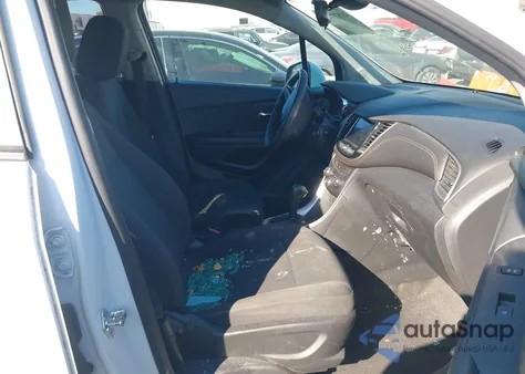 2022 Chevrolet Trax Awd Ls z USA, uszkodzony, nr VIN KL7CJNSM3NB513582